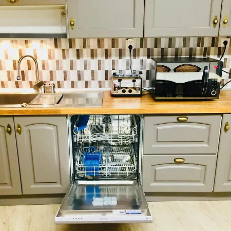 Bigorra Centre Le Sanctuaire La Grotte , Parking Appartamento Lourdes