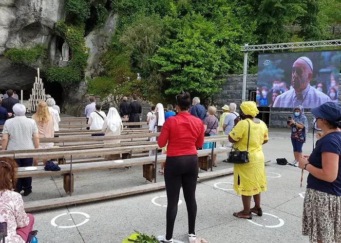 Apartament Bigorra Centre Le Sanctuaire La Grotte , Parking Lourdes