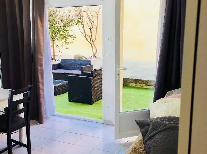 Bigorra Centre Le Sanctuaire La Grotte , Parking Apartament Lourdes