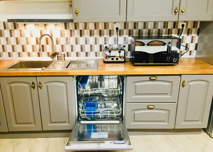 Bigorra Centre Le Sanctuaire La Grotte , Parking 公寓 卢德