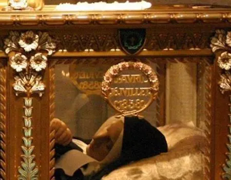 Bigorra Centre Le Sanctuaire La Grotte , Parking 卢德