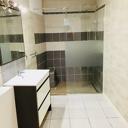 Bigorra Centre Le Sanctuaire La Grotte , Parking 公寓 *