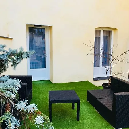 Bigorra Centre Le Sanctuaire La Grotte , Parking *