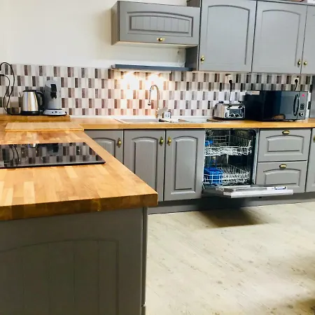 Bigorra Centre Le Sanctuaire La Grotte , Parking Апартаменты